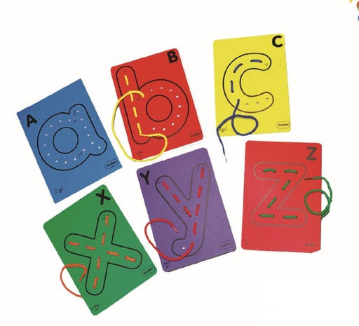[805] 112636 HILAR LETRAS 28 TARJETAS PLASTICO+10 CORDONES HENBEA 805